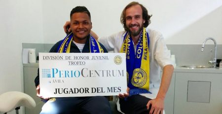 El Dr. Ramón Lorenzo, patrocina al club de fútbol de los Colegios Diocesanos y este mes nos presenta a Camilo como mejor jugador