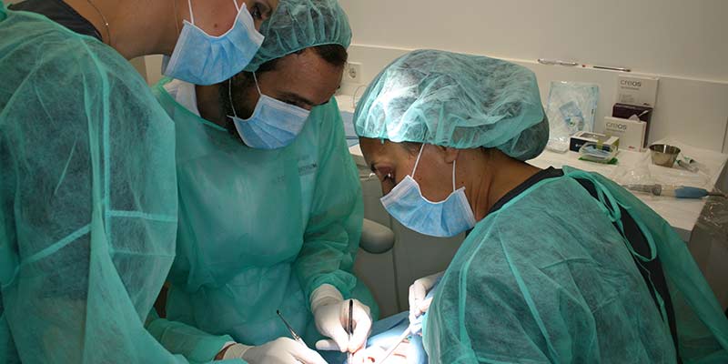 Residencias Clínicas PerioCentrum Academy en Junio