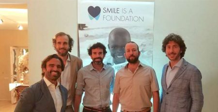 Acción Social PerioCentrum- Cóctel Benéfico Smile is a Foundation